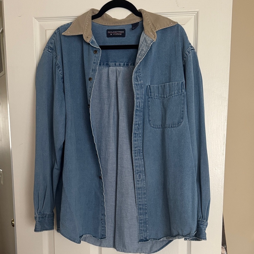 Roundtree & Yorke Blue Shirt with Tan Collar